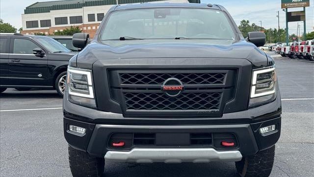 2021 Nissan Titan SV