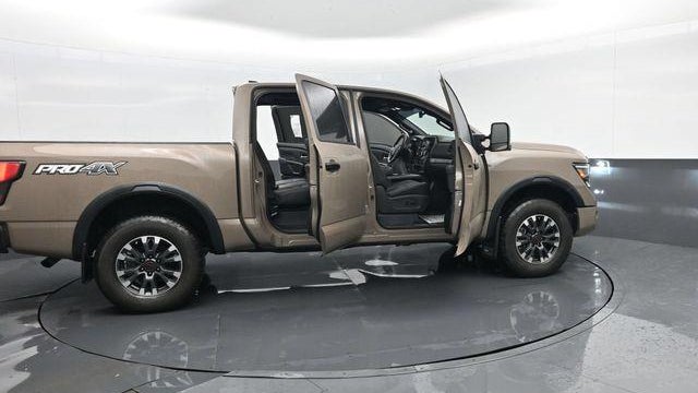 2023 Nissan Titan Platinum Reserve