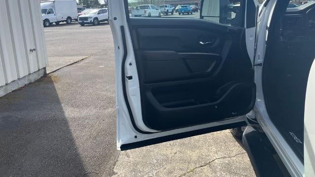 2024 Nissan Titan Platinum Reserve