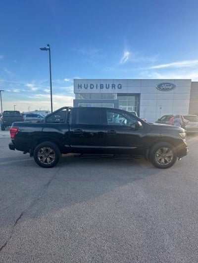 2024 Nissan Titan 4X4 SV 4DR Crew Cab
