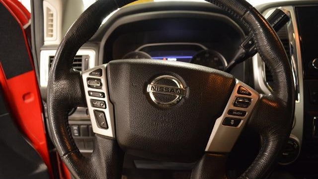 2020 Nissan Titan SV