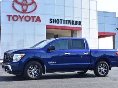 2021 Nissan Titan 4X4 SV 4DR Crew Cab 5.6 FT. SB