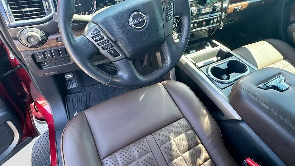 2024 Nissan Titan Platinum Reserve