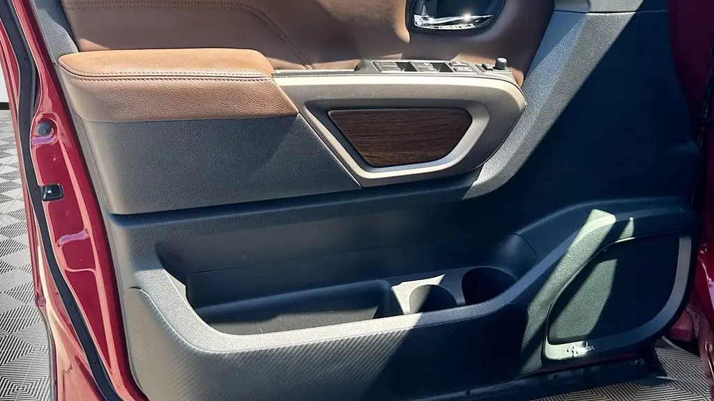 2024 Nissan Titan Platinum Reserve