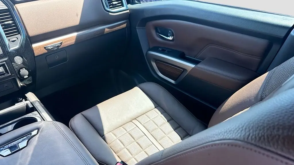 2024 Nissan Titan Platinum Reserve