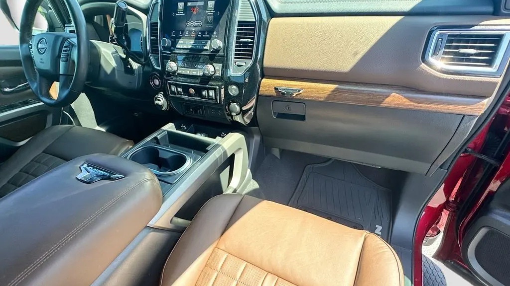 2024 Nissan Titan Platinum Reserve