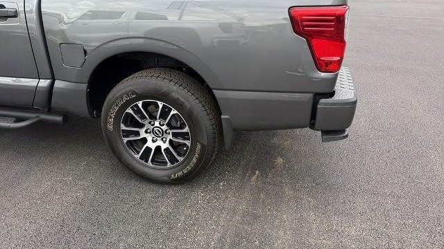 2023 Nissan Titan Platinum Reserve