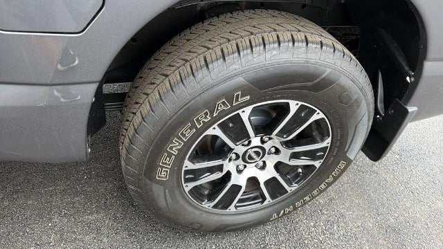 2023 Nissan Titan Platinum Reserve