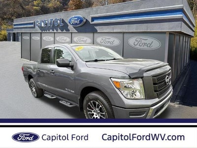 Photo of a 2023 Nissan Titan 4X4 Platinum Reserve 4DR Crew Cab 5.6 FT. SB for sale