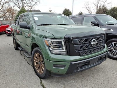 2024 Nissan Titan 4X4 SV 4DR Crew Cab 5.6 FT. SB