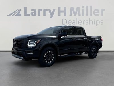 2024 Nissan Titan 4X4 Platinum Reserve 4DR Crew Cab 5.6 FT. SB