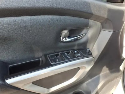 2024 Nissan Titan 4X4 SV 4DR Crew Cab