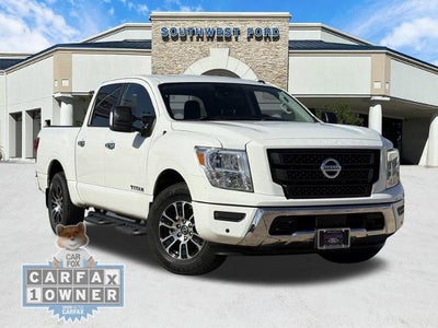 Photo of a 2021 Nissan Titan 4X4 SV 4DR Crew Cab 5.6 FT. SB for sale