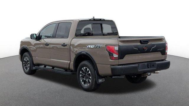 2022 Nissan Titan SV