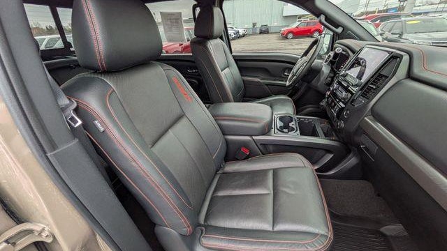 2022 Nissan Titan SV