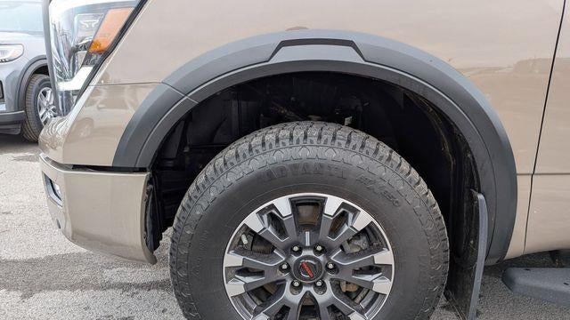 2022 Nissan Titan SV