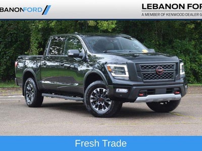 2024 Nissan Titan 4X4 PRO-4X 4DR Crew Cab 5.6 FT. SB
