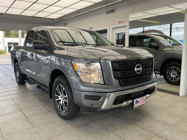 2023 Nissan Titan