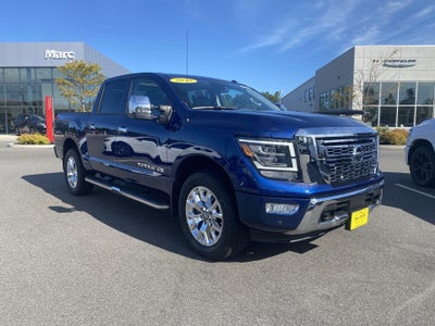 Photo of a 2020 Nissan Titan 4X4 SV 4DR Crew Cab for sale