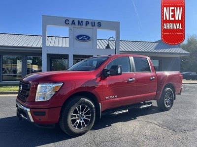2021 Nissan Titan 4X4 SV 4DR Crew Cab 5.6 FT. SB