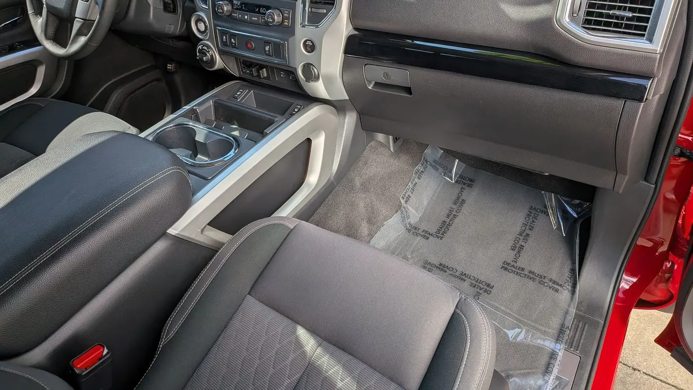 2024 Nissan Titan Platinum Reserve