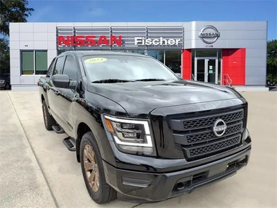 Photo of a 2024 Nissan Titan 4X4 SV 4DR Crew Cab for sale