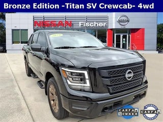2024 Nissan Titan with Super Black Exterior