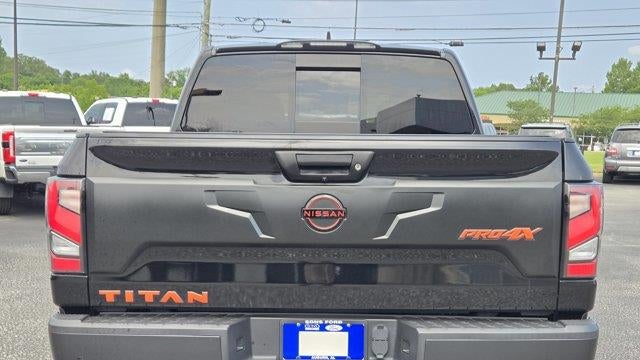 2023 Nissan Titan Platinum Reserve