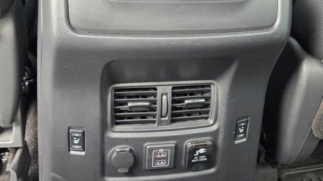 2023 Nissan Titan Platinum Reserve