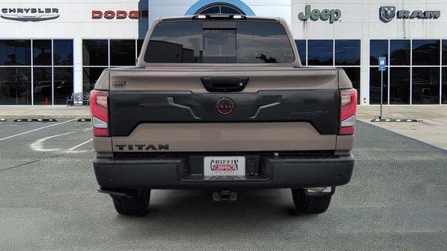 2024 Nissan Titan Platinum Reserve