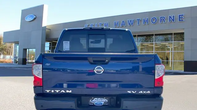 2021 Nissan Titan SV
