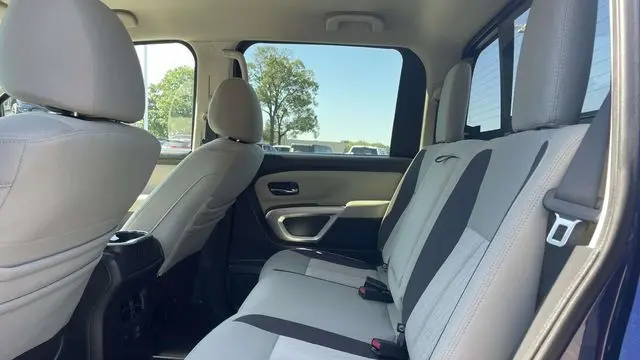 2021 Nissan Titan SV