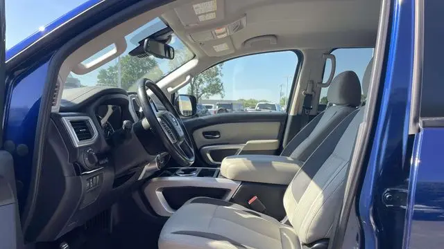 2021 Nissan Titan SV