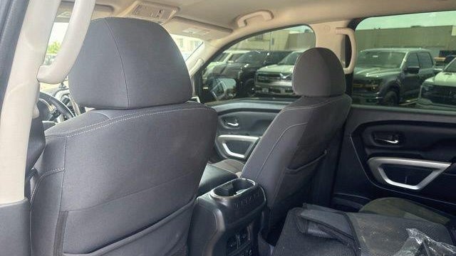 2021 Nissan Titan SV