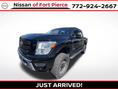 2021 Nissan Titan 4X4 SV 4DR Crew Cab 5.6 FT. SB