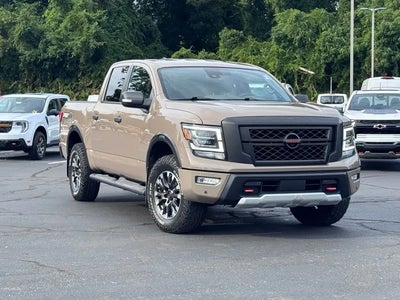 Photo of a 2022 Nissan Titan 4X4 Platinum Reserve 4DR Crew Cab 5.6 FT. SB for sale