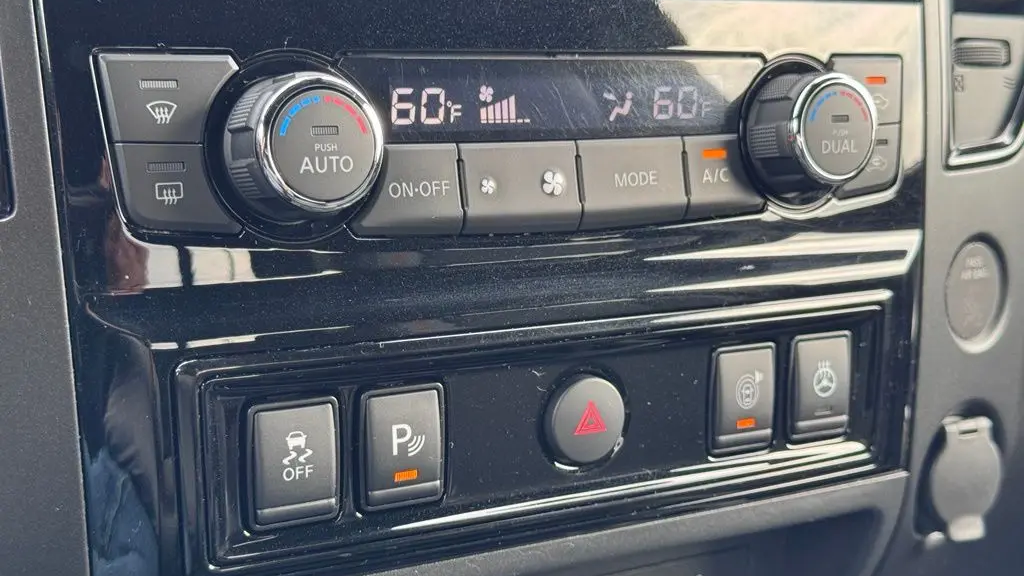 2022 Nissan Titan SV