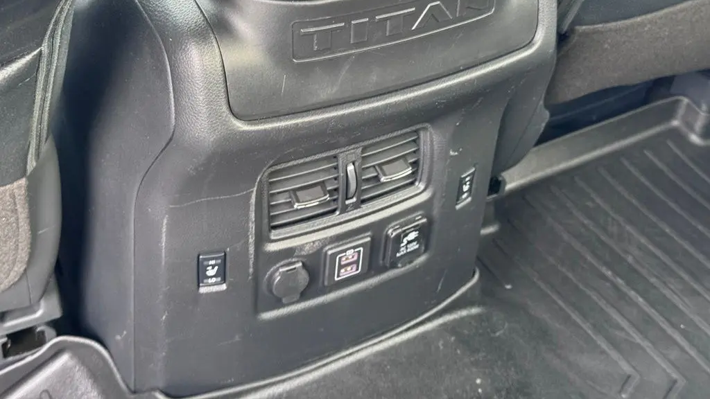 2022 Nissan Titan SV