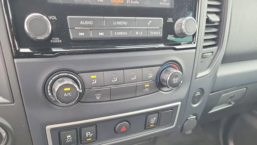 2022 Nissan Titan S