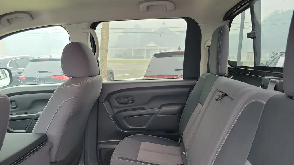 2022 Nissan Titan S
