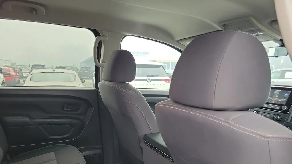 2022 Nissan Titan S