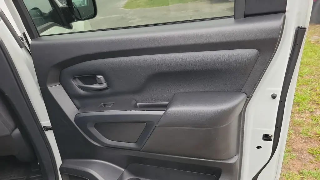 2022 Nissan Titan S