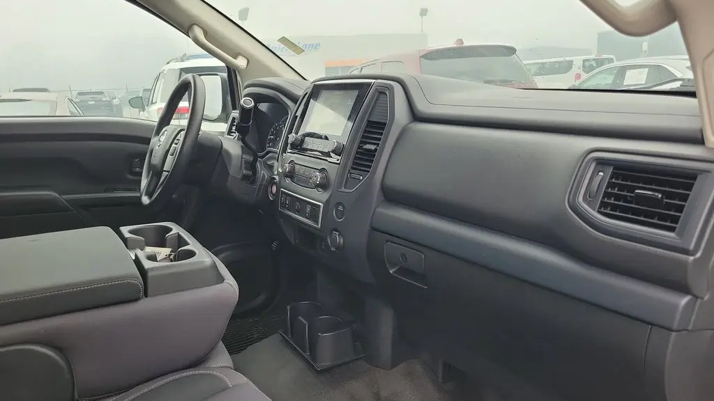 2022 Nissan Titan S