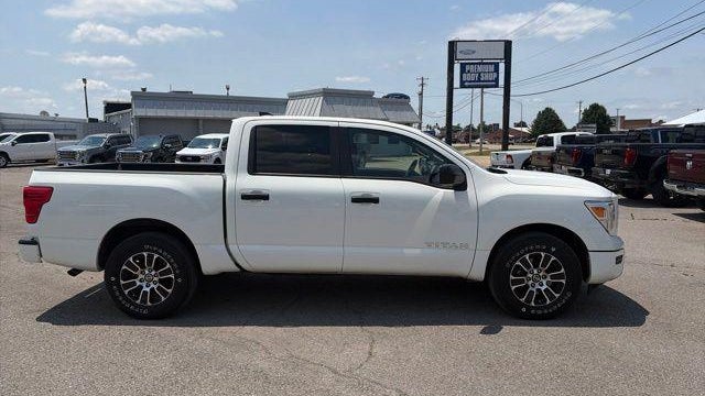 2022 Nissan Titan S