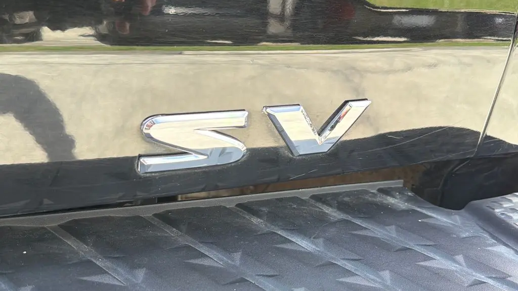 2023 Nissan Titan SV