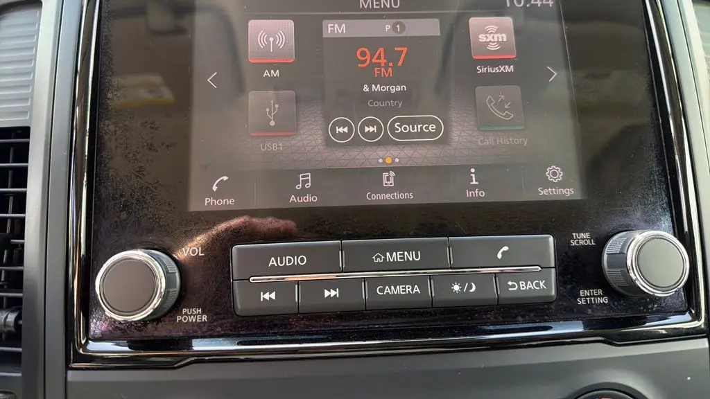 2023 Nissan Titan SV