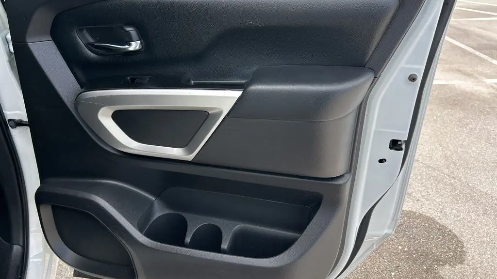 2023 Nissan Titan S