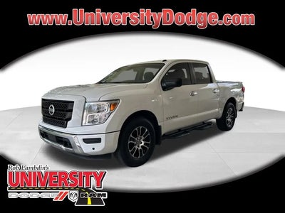 Photo of a 2021 Nissan Titan 4X2 SV 4DR Crew Cab 5.6 FT. SB for sale
