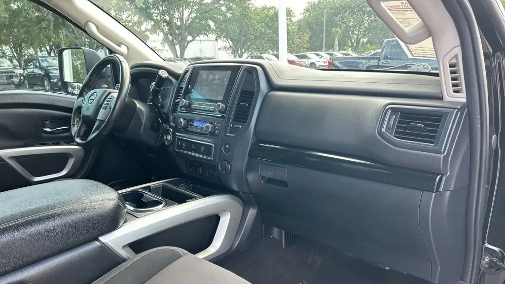 2024 Nissan Titan Platinum Reserve