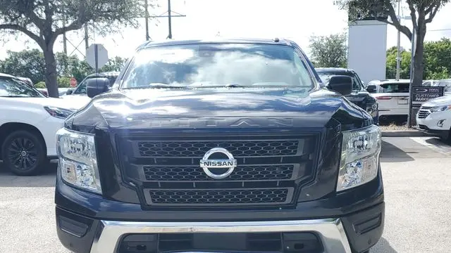 2021 Nissan Titan SV